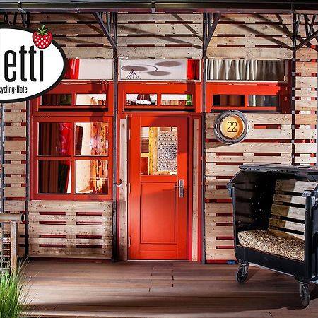 Karls Hotel Alles Paletti Roevershagen Εξωτερικό φωτογραφία